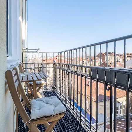 Bright - 2 Bedroom Daire *