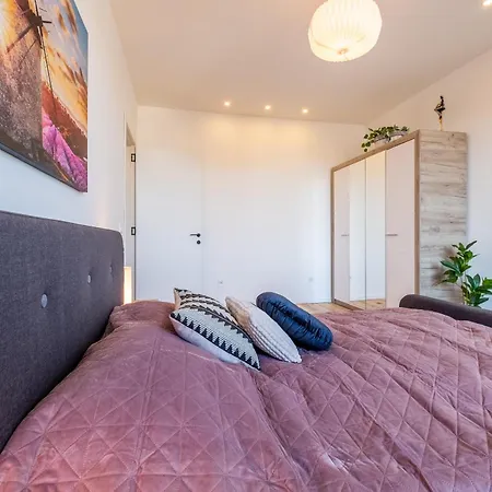 Appartement Bright – 2 Bedroom Sofia