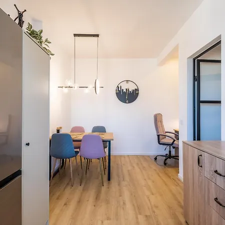 Bright – 2 Bedroom Appartement