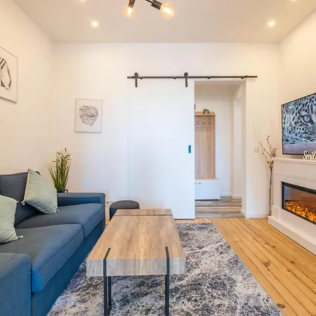 Bright - 2 Bedroom Appartamento Sofia